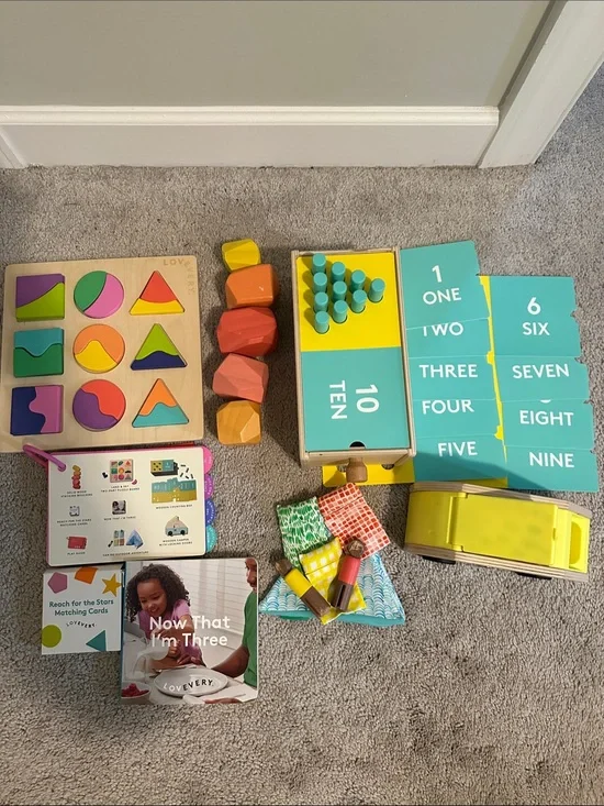 Lovevery “free spirit” Montessori-Inspired Early Learning Set