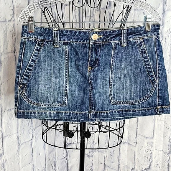 AEROPOSTALE Mini Mini Blue Jean Skirt 9/10‎