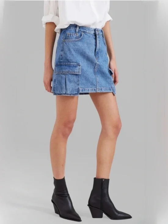 The Frankie Shop Taylor Denim Cargo Skirt Size Small