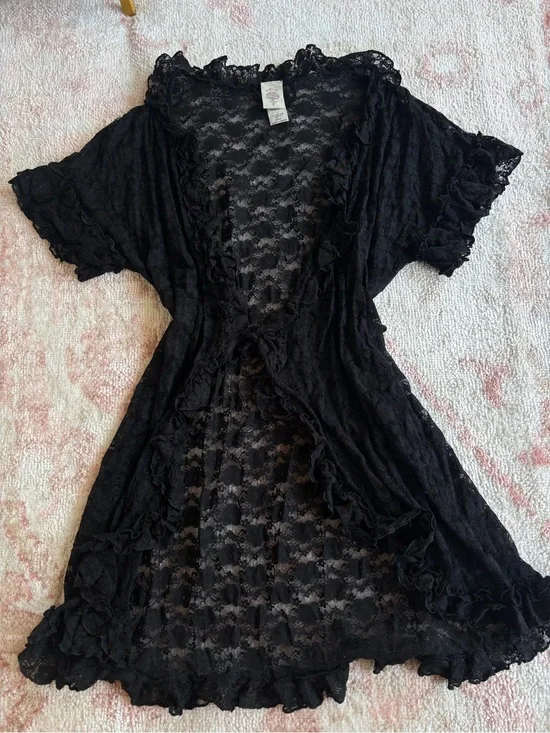 In Bloom By Jonquil black lace short sleeve wrap