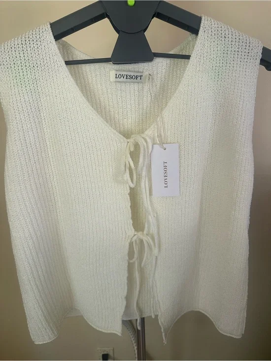 Women's Cream Knit Tie-Front Sweater Vest