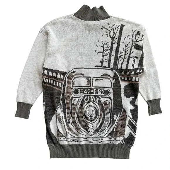 Carole Little for St Tropez Wear Women's Large Mock Neck Taxi Scene Knit Sweater