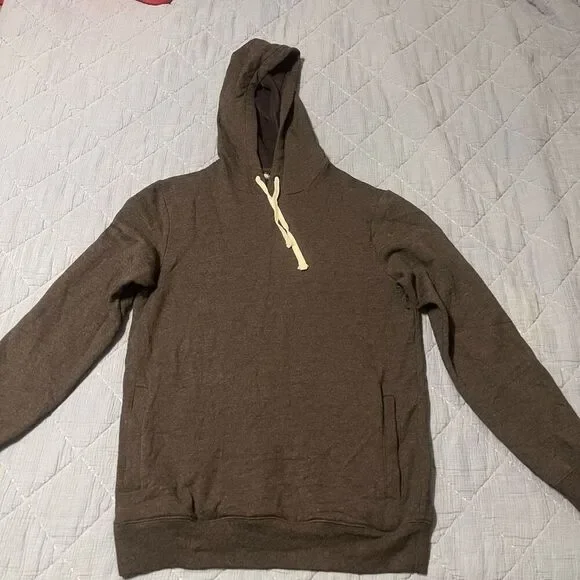 Travis Mathew Men’s Hooded Pullover Size Small Casual Athletic
