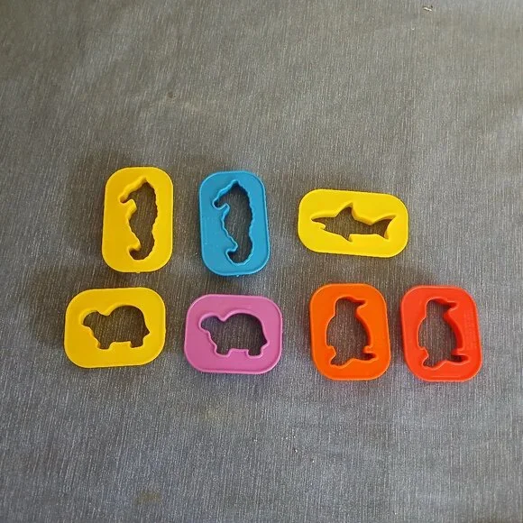Hasbro play-dough shapes Sea Horse, Turtle, Penguin, Shark x 7 Vintage 1996