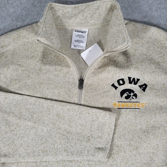 Iowa Hawkeyes 1/4 Zip Long Sleeve Fleece Hanes Mens Medium‎ Cream Embroider Logo