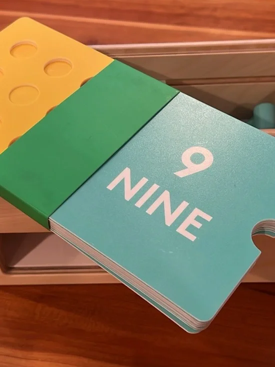 Lovevery Peg Counting Activity - Aqua & Yellow Set