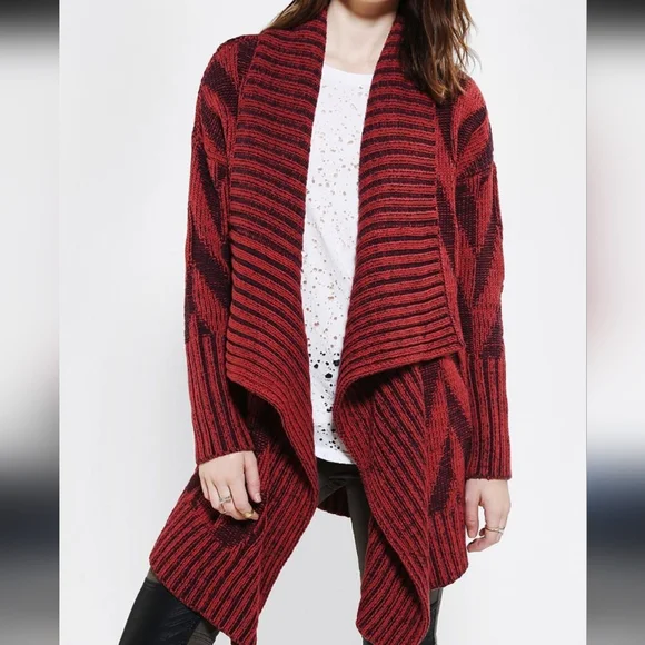 Staring Stars Waterfall Front Cardigan‎ SizeM Red