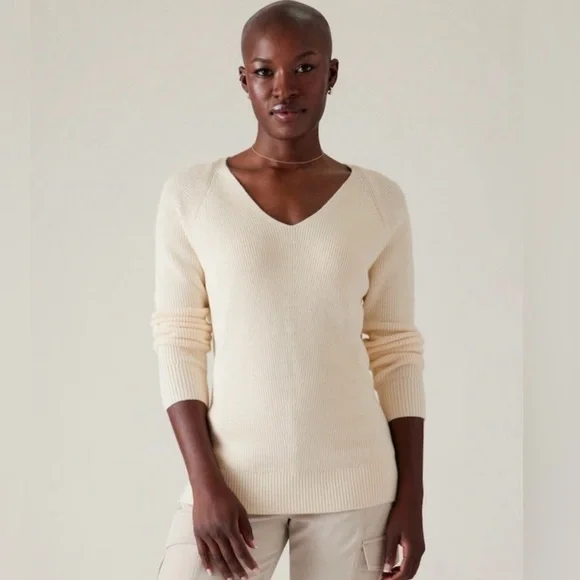 NWT Athleta Hanover Merino Blend V Neck Sweater Magnolia White Size 3X.