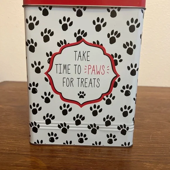 Daisy & Oliver Dog Treat Tin “Take Time to Paws for Treats” – Red Lid Paw Print