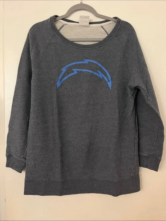 Los Angeles Chargers Nike Women's Champ Drive Boyfriend Pullover Sweatshirt - Na