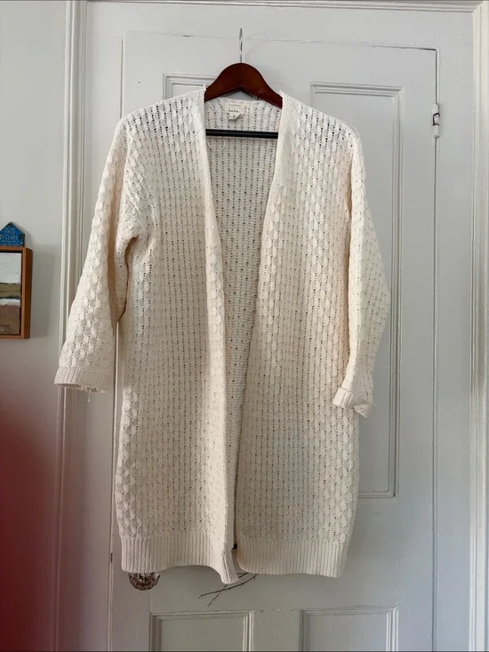 Nicole miller Artelier ivory cardigan size small