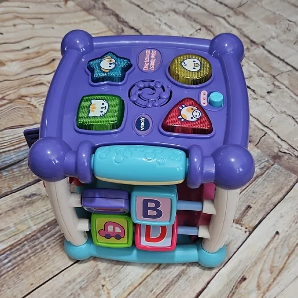 VTech Busy Learners Activity Cube, Purple‎