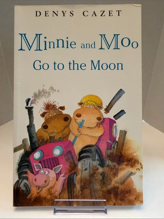💕5/25💕Minnie and Moo Go to the Moon by Denys Cazet