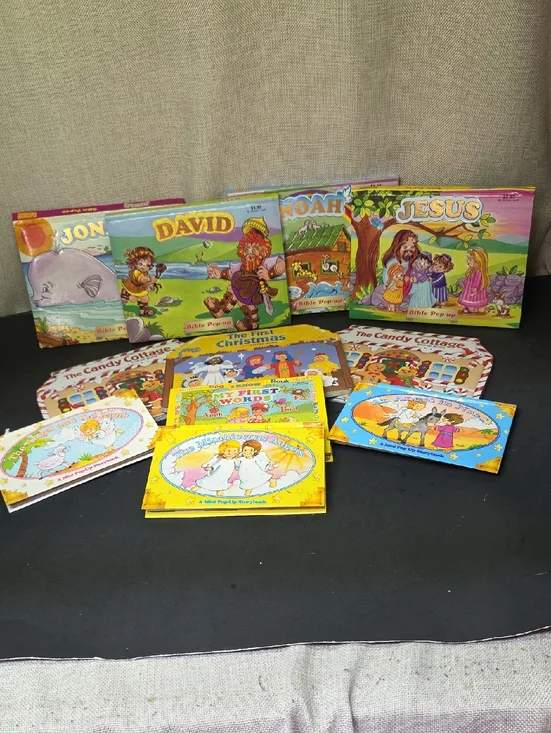 Bible Pop Up Books, First Christmas, Mini Storybook Pop Ups‎