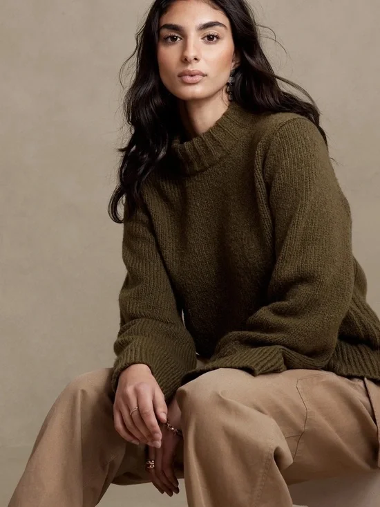 Banana Republic Size S | Olive Green Turtleneck Sweater