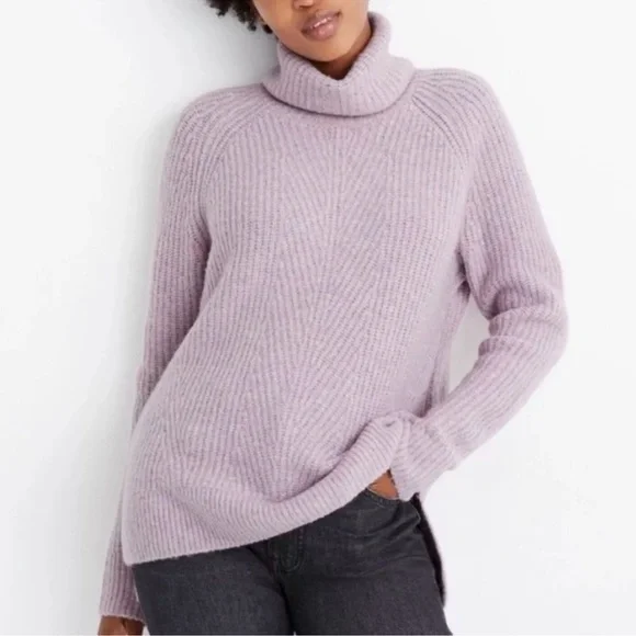 Madewell Mercer Turtleneck Sweater in Lavender Coziest Yarn