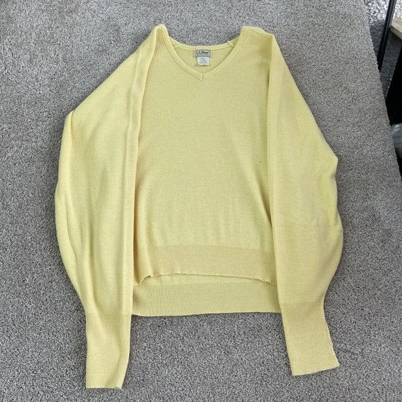 Vintage L.L. Bean Sweater Mens XLT Yellow Acrylic Tight Knit V Neck Pullover USA