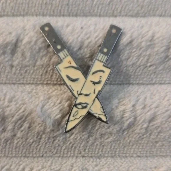 Crying Knives Enamel Pin Optical Illusion Knife Face Lapel Badge Strike Gently