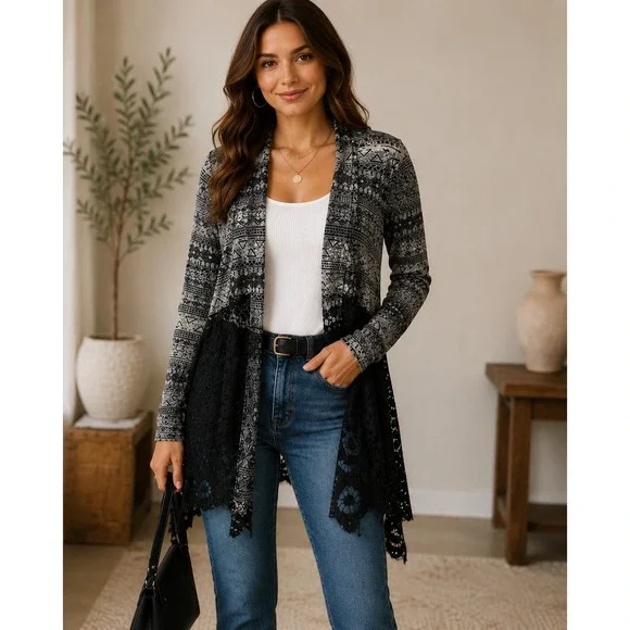 Bua Bua Bohemian Tribal Print Lace Trim Open Front Women's Cardigan Size‎ Medium