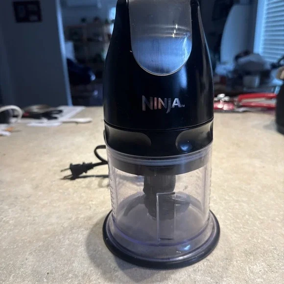 Ninja Express Chop 200W 16oz Black Food Chopper NJ110 Works See Photos
