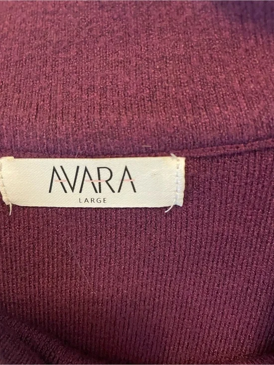 AVARA Ribbed Crewneck Sweater in Aubergine