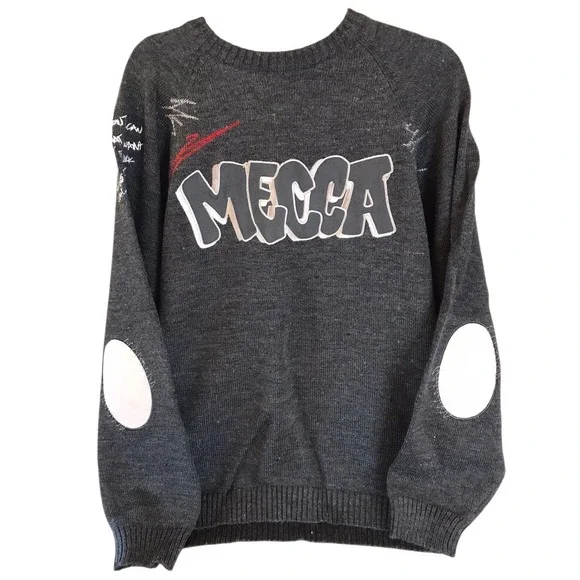 10th Anniv Mecca Sweater Men's Size Blk Gray Long Sleeve Free Beanie Y2K M 10-12