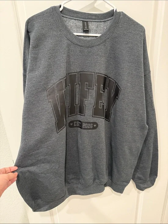Men's Gray Graphic Crewneck Sweatshirt