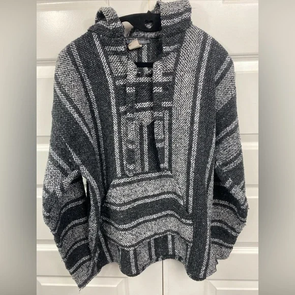 Earthbound Trading Co Poncho Baha Mexican Hoodie Pullover Molina Black Gray Med