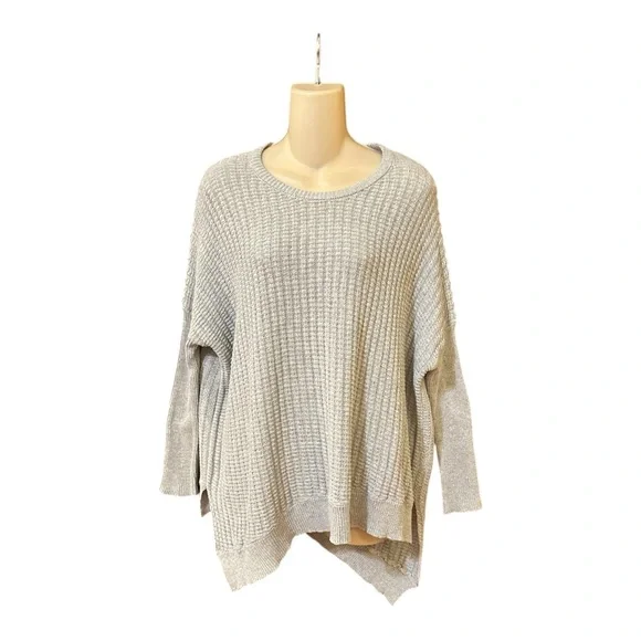 Revolve Sen‎ Asymmetrical Hem Gray Knit Sweater OS