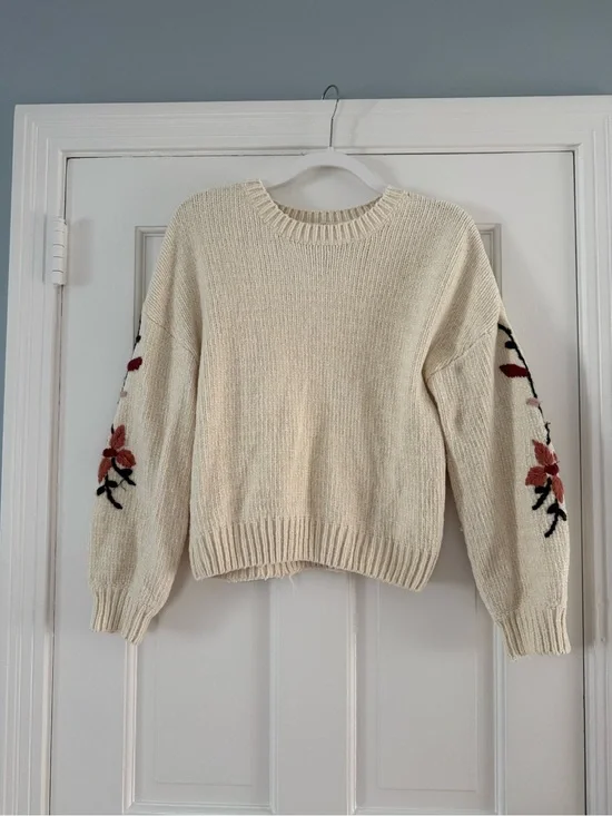 Francesca’s Cream Floral Embroidered Sleeve Sweater