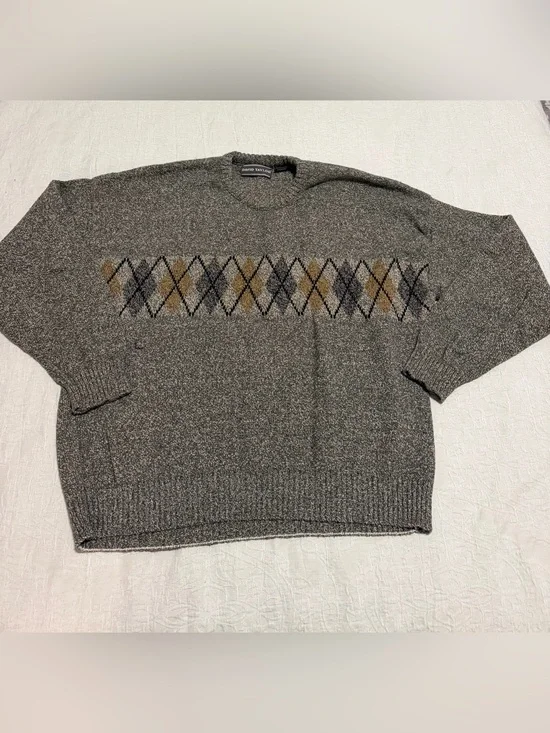David Taylor Crewneck Argyle Sweater in Gray with Brown Accents