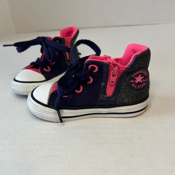 Converse All-Star‎ shoes size 5, baby