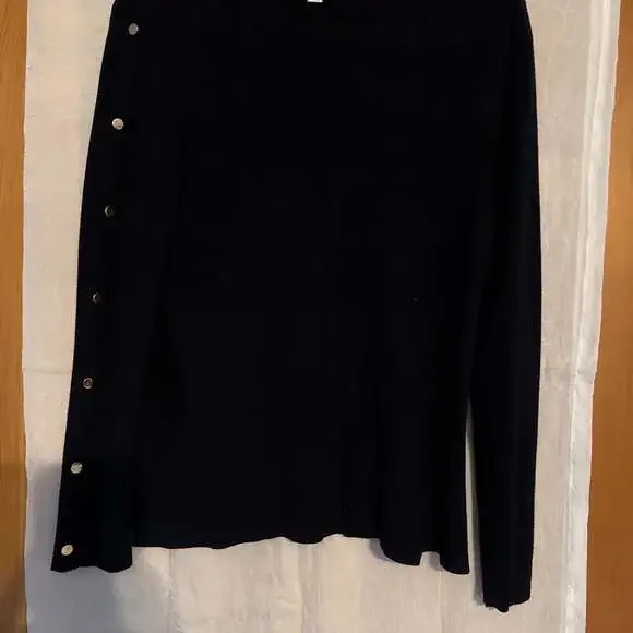 Carmen Marc‎ Valvo Black Long Sleeve Embellished Button Sweater