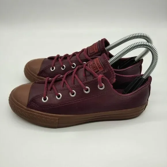 Converse Chuck Taylor All Star Low Ox Red Sangria Gum Sneakers Youth‎ Size 2