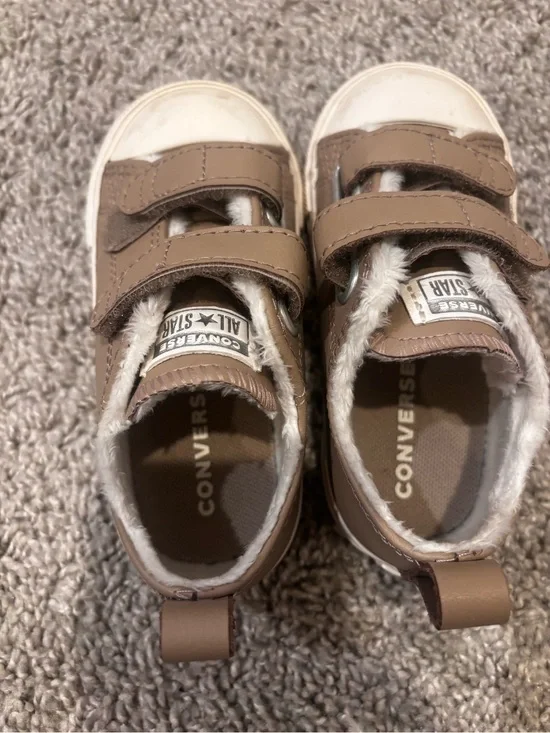 Converse Kids' Tan Faux-Fur Velcro Sneakers
