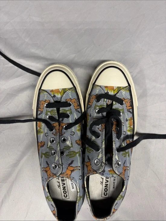 Converse Kids Low Top Sneakers in Gray with Orange and Green Print