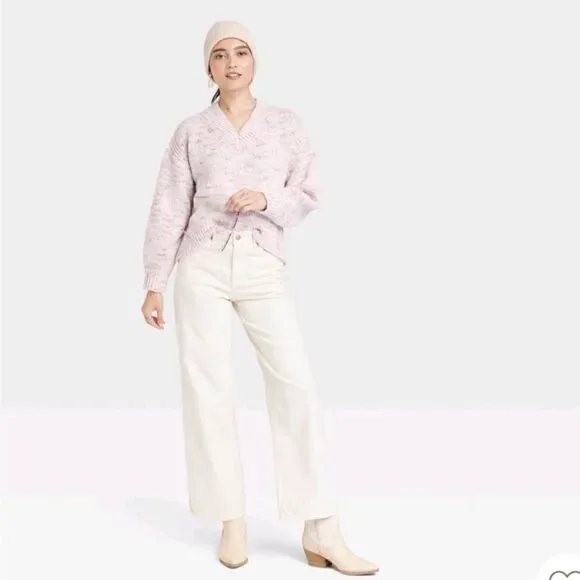 NWT Universal Thread Woman's V-neck Pullover Sweater
