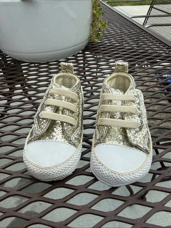 Converse Baby Gold Sparkly Crib Shoes Velcro Closure Size US 1