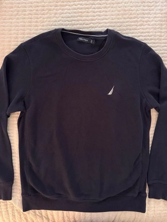 Nautica navy blue crewneck sweatshirt - Size L