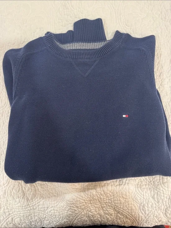 Tommy Hilfiger Navy Crewneck Sweater with Signature Flag