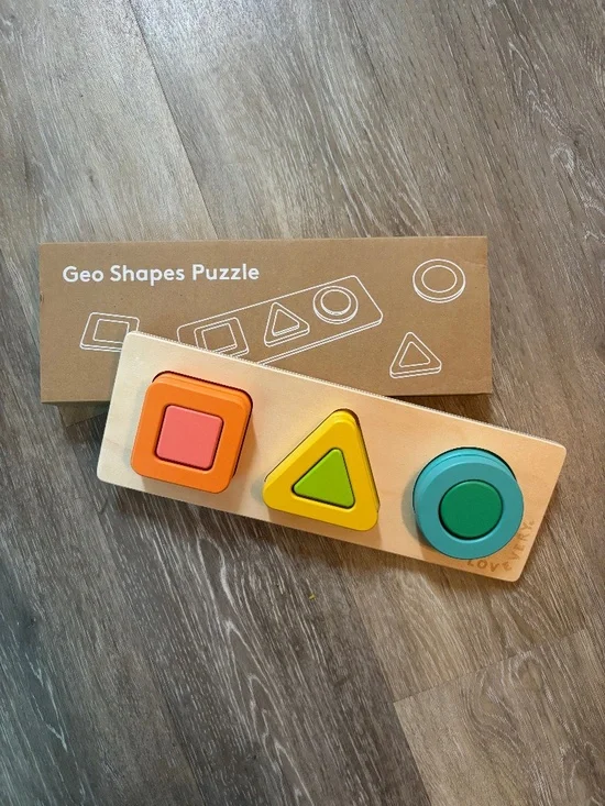 Loevery Geo Shapes Puzzle from The Realist Play Kit Montessori Toy