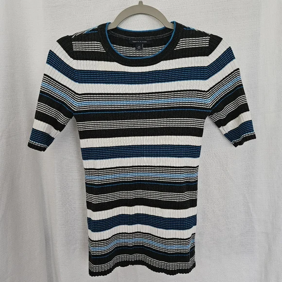 Striped Knit Top‎ Short Sleeve Sweater Size Small