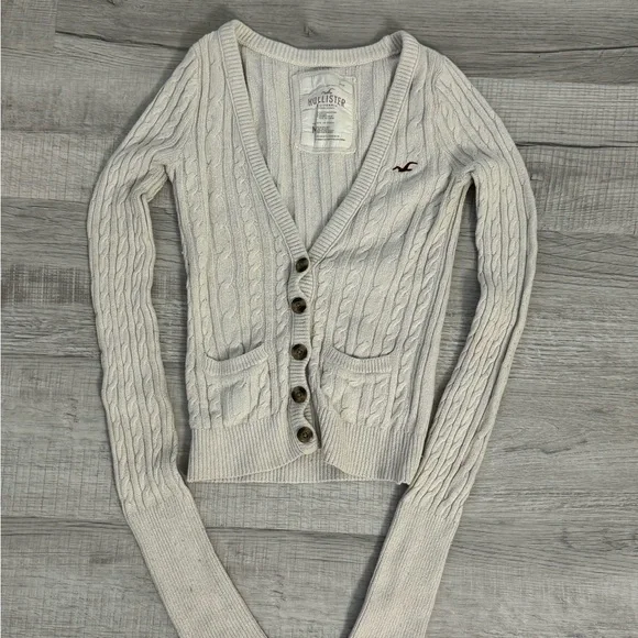 Y2K Vintage Hollister Cable Knit Cardigan‎