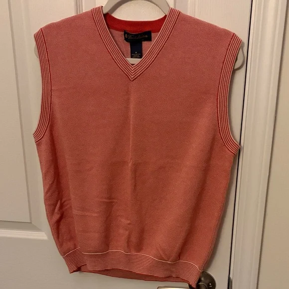 Brooks Brothers Men's Coral V-Neck Sweater Vest