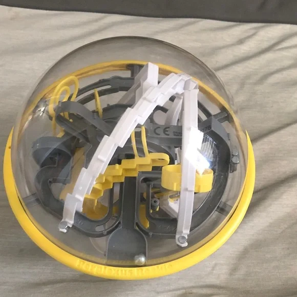 3D Maze Puzzle Dome Perplexus Rookie - Yellow & Gray