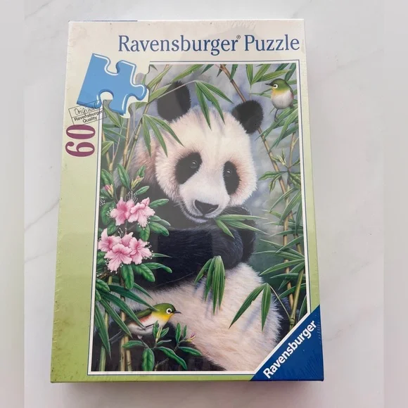 Ravensburger 60 piece jigsaw puzzle panda eating bamboo made in Germany New