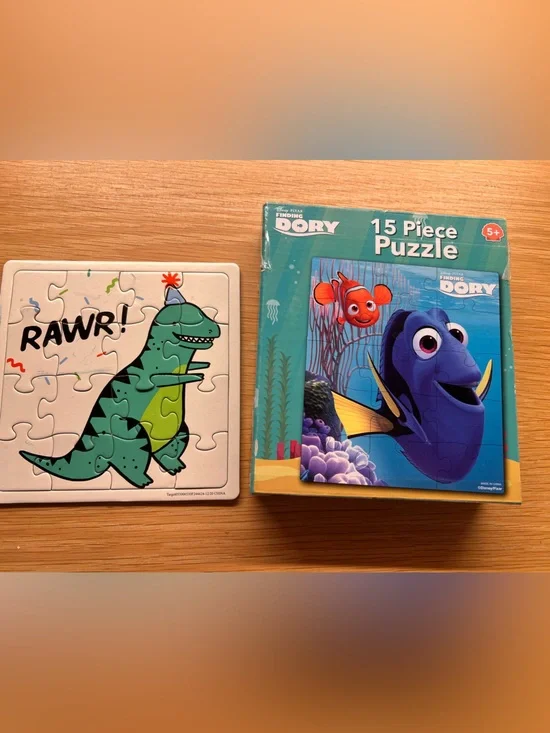 1 x 15-Piece Disney Finding Dory Puzzle & 1 x 16 piece dinosaur puzzle
