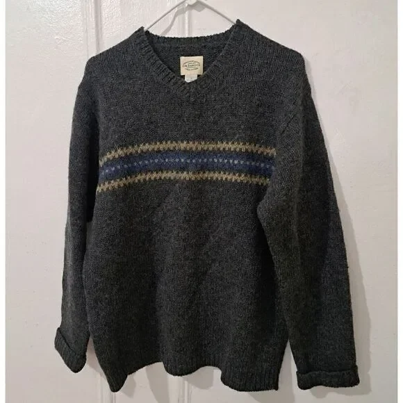 Vintage 90's GH BASS Bass Mens Small SHETLAND WOOL gray Vneck Sweater Pullover