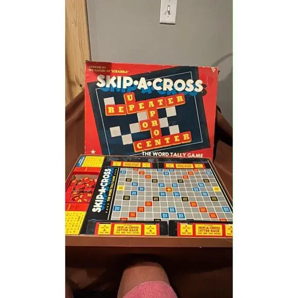 Vintage  copyright1952  Ship A Cross Word Tally Game Cadaco Ellis
