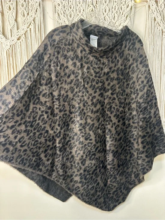Chico's Taupe and Black Leopard-Print Poncho L/XL